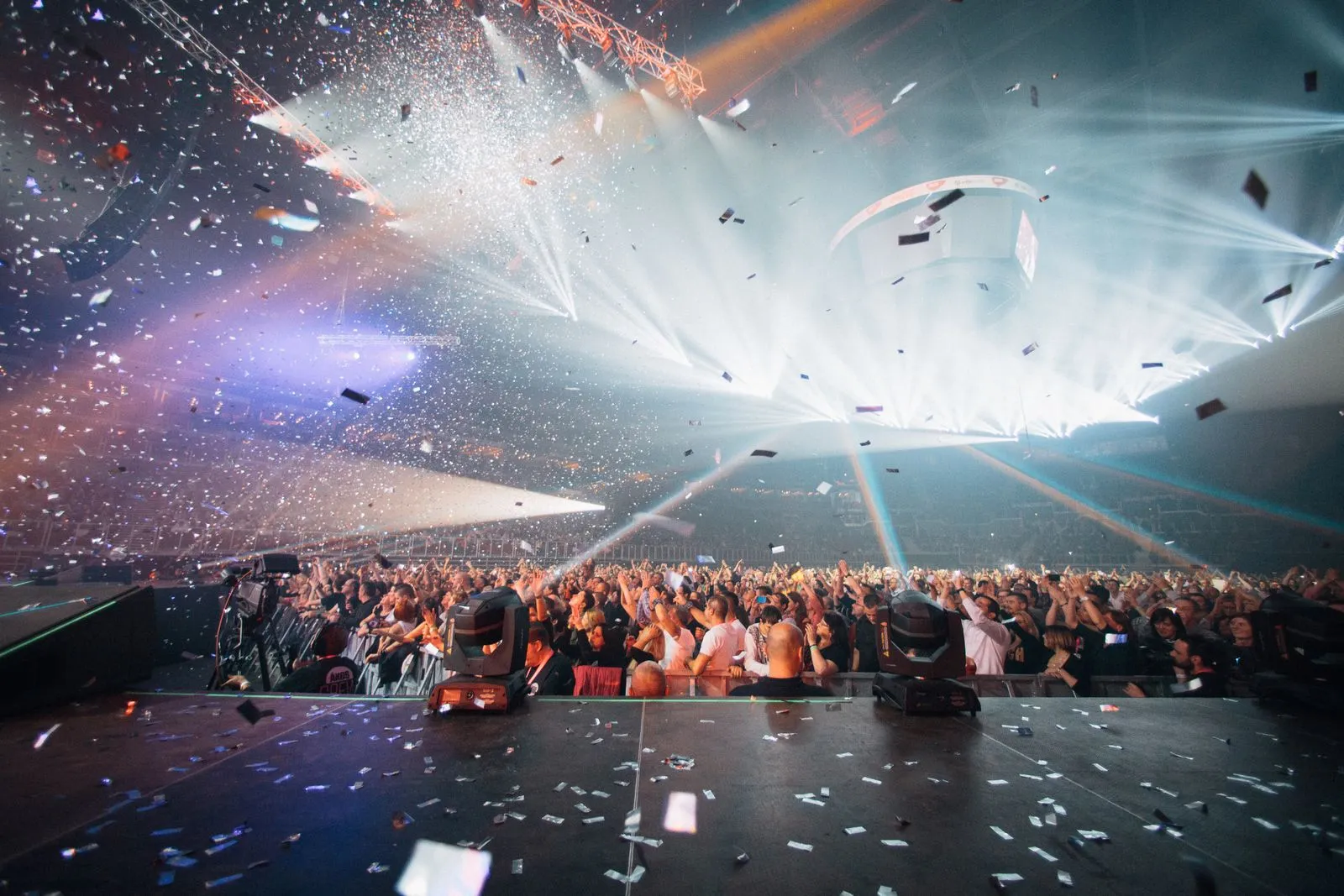 How to Choose Music for a Festival Stage